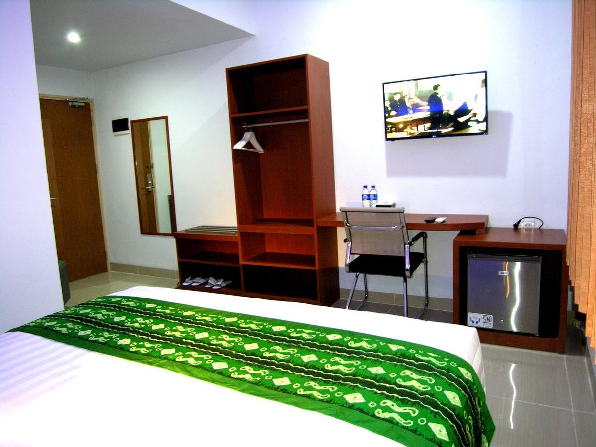 Hotel Delima Banjarmasin (South Kalimantan) Ngoại thất bức ảnh