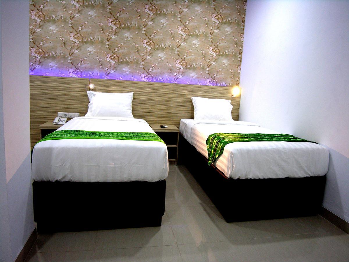 Hotel Delima Banjarmasin (South Kalimantan) Ngoại thất bức ảnh