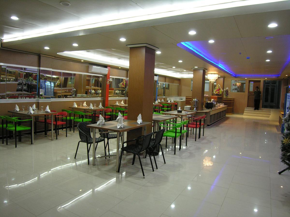 Hotel Delima Banjarmasin (South Kalimantan) Ngoại thất bức ảnh