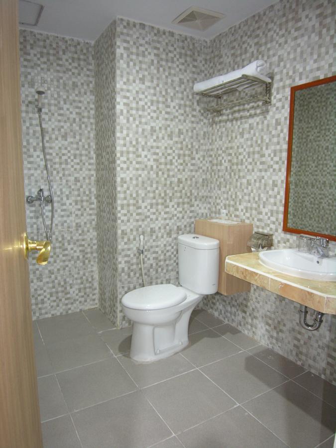 Hotel Delima Banjarmasin (South Kalimantan) Ngoại thất bức ảnh